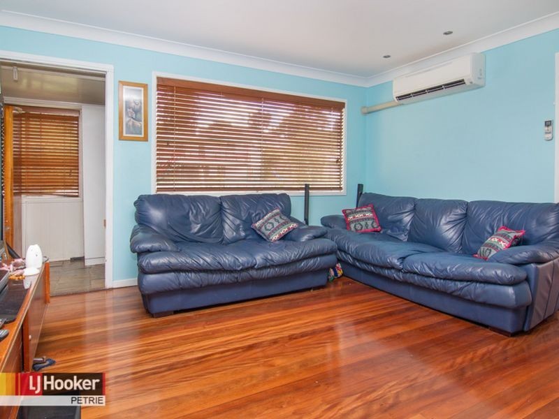 14 Petrie Street, Petrie QLD 4502