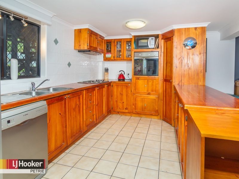 15 Carwell Avenue, Petrie QLD 4502