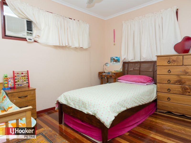 15 Carwell Avenue, Petrie QLD 4502