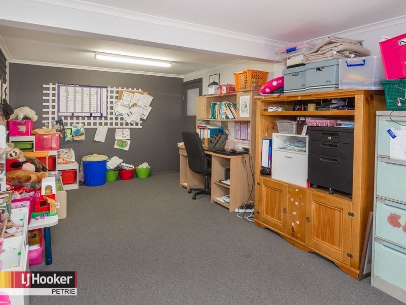 15 Carwell Avenue, Petrie QLD 4502