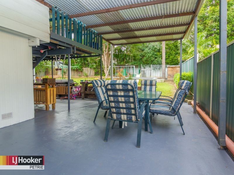 15 Carwell Avenue, Petrie QLD 4502