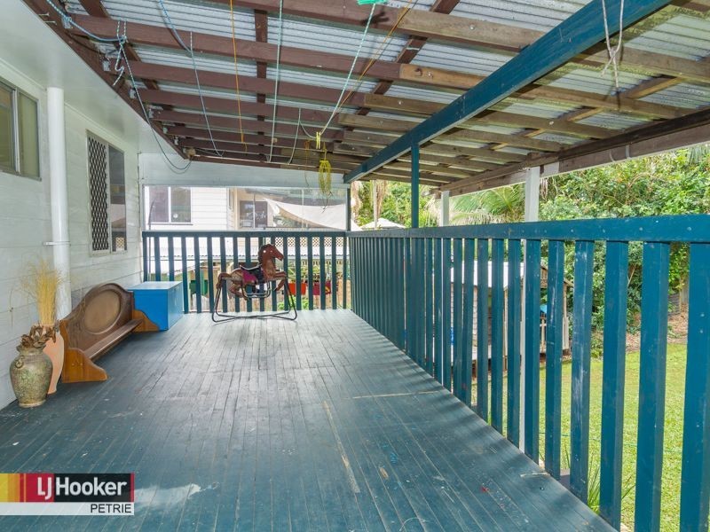 15 Carwell Avenue, Petrie QLD 4502