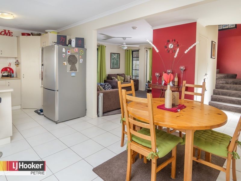 4/5 Slater Avenue, Lawnton QLD 4501