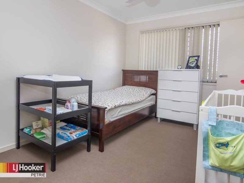 1/24 Armstrong Street, Petrie QLD 4502