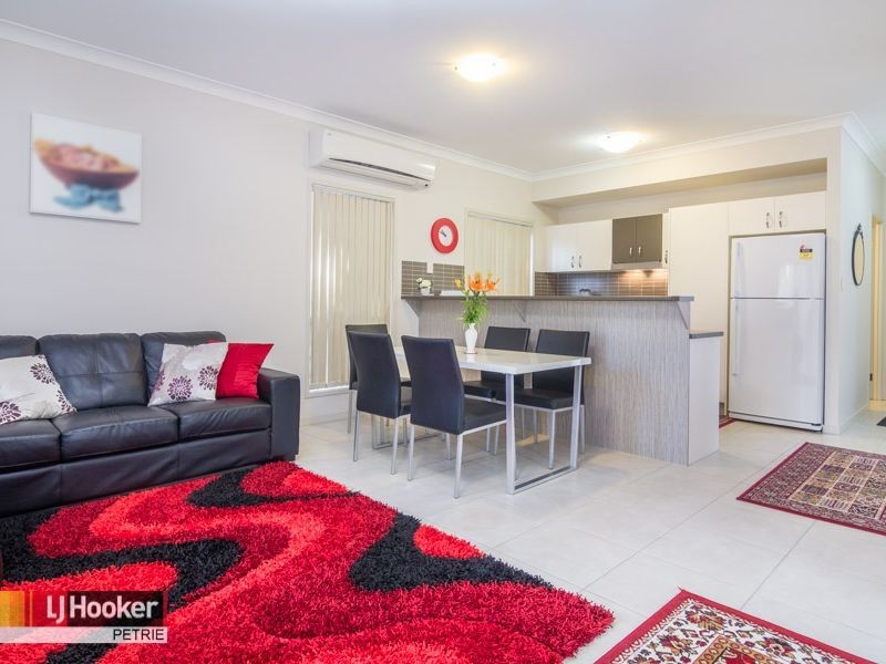 1/24 Armstrong Street, Petrie QLD 4502