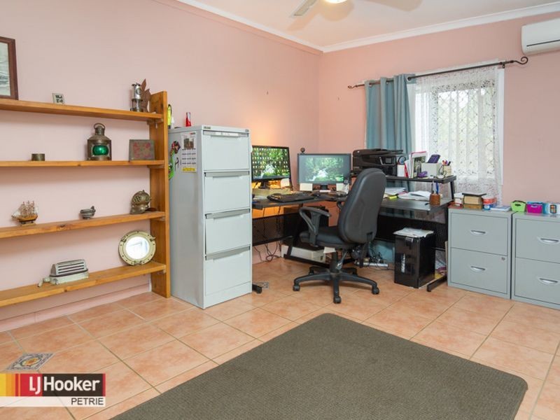 10 Belrose Avenue, Petrie QLD 4502