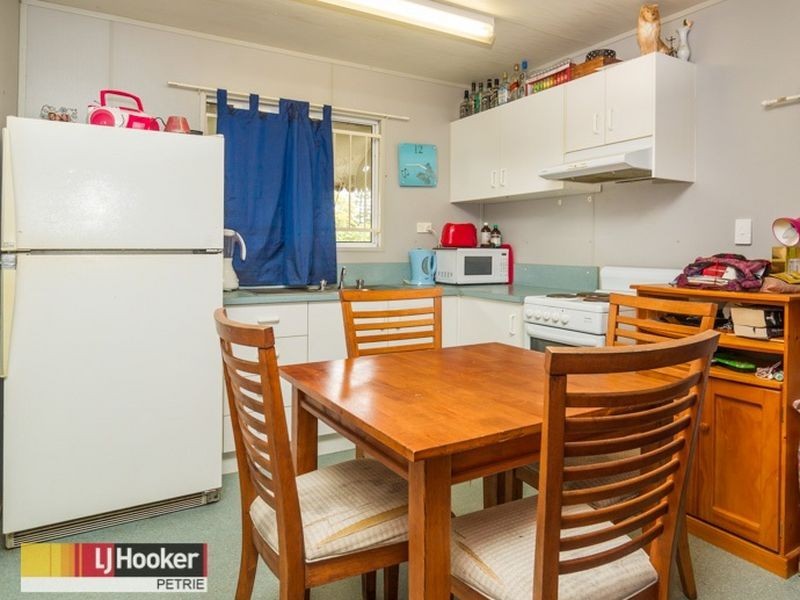 10 Belrose Avenue, Petrie QLD 4502