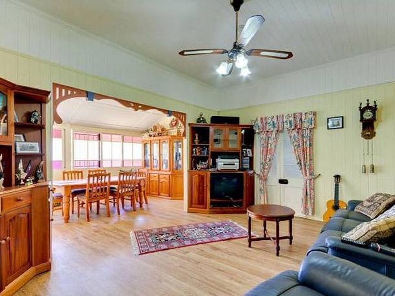 20 Young Street, Petrie QLD 4502