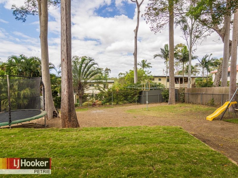 12 Kurwongbah Drive, Petrie QLD 4502