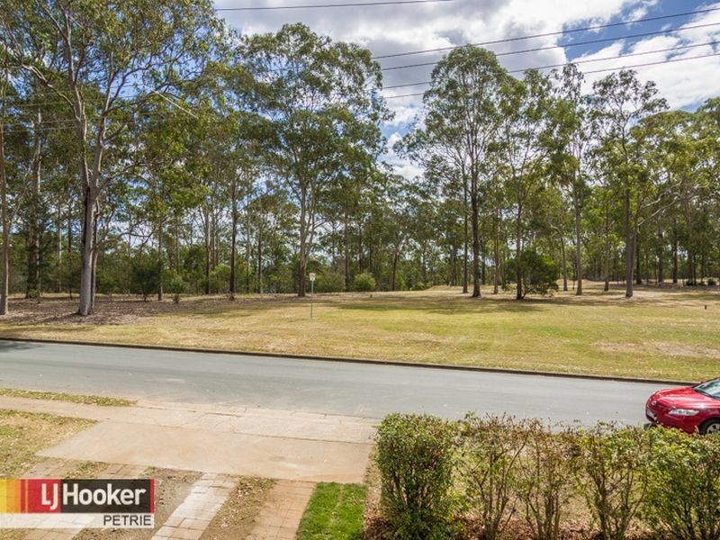 12 Kurwongbah Drive, Petrie QLD 4502