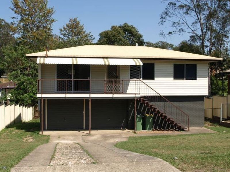 11 Arunga Street, Petrie QLD 4502