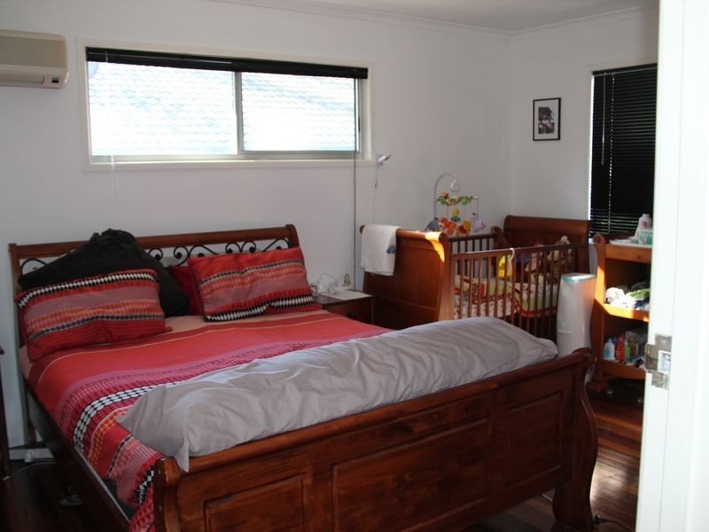 11 Arunga Street, Petrie QLD 4502