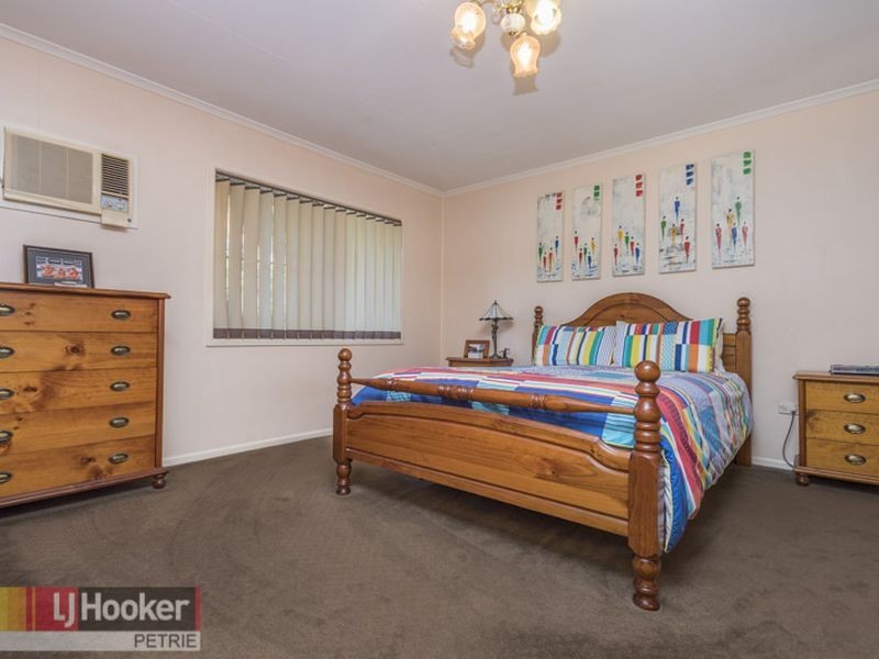 1318 Anzac Avenue, Kallangur QLD 4503