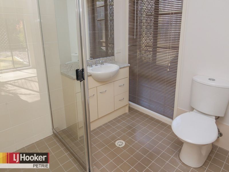 5/3 Tamari Place, Petrie QLD 4502