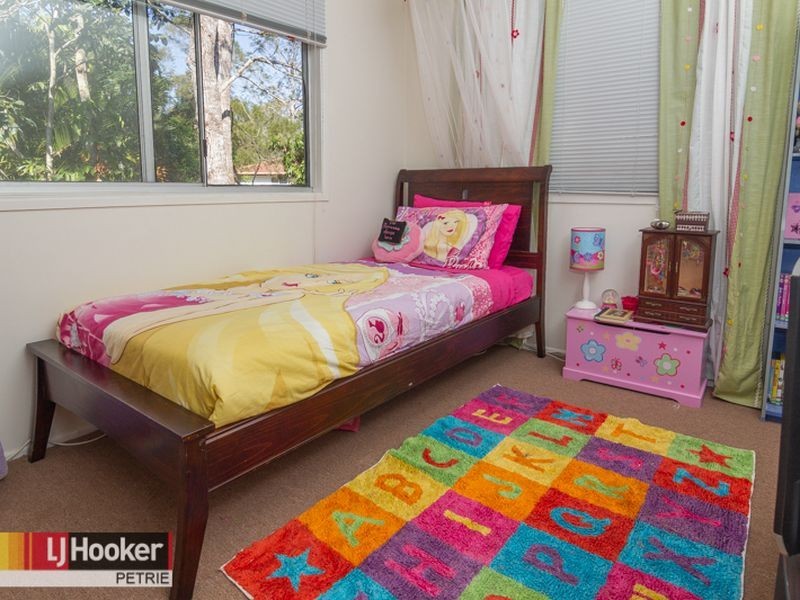 21 Carwell Avenue, Petrie QLD 4502