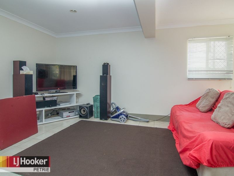 21 Carwell Avenue, Petrie QLD 4502