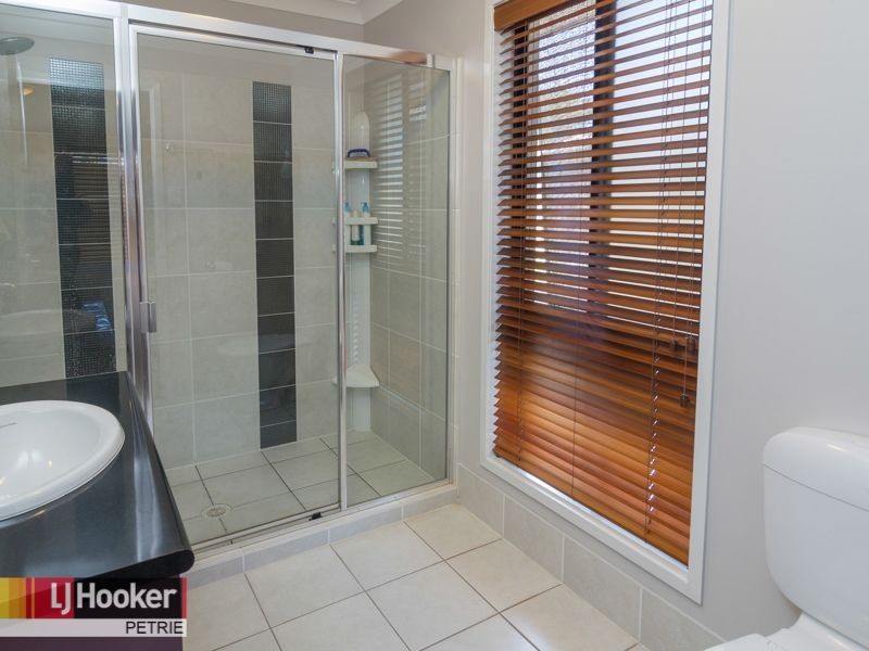 17 Webster Court, Petrie QLD 4502