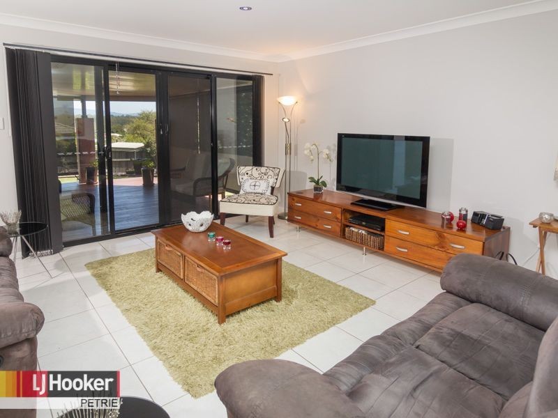 17 Webster Court, Petrie QLD 4502