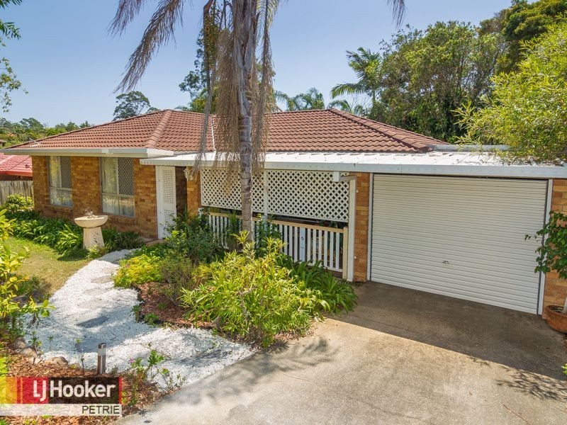 8 Augustins Crescent, Petrie QLD 4502