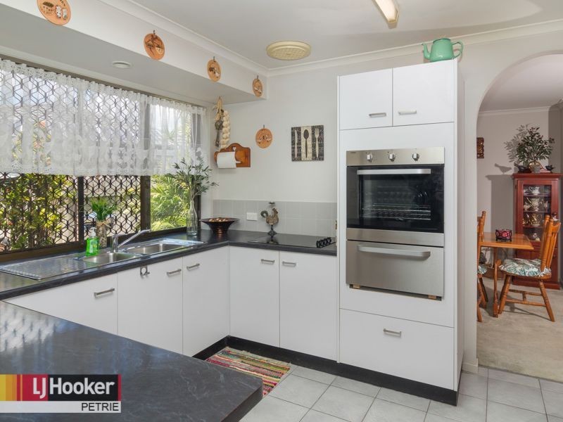 64 Rue Montaigne, Petrie QLD 4502