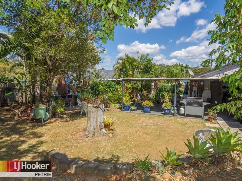64 Rue Montaigne, Petrie QLD 4502