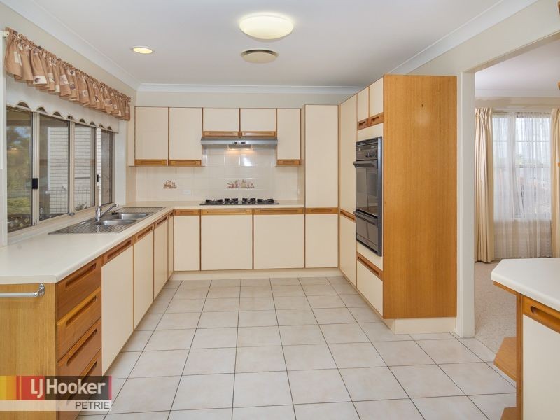 10 Vaucluse Crescent, Petrie QLD 4502