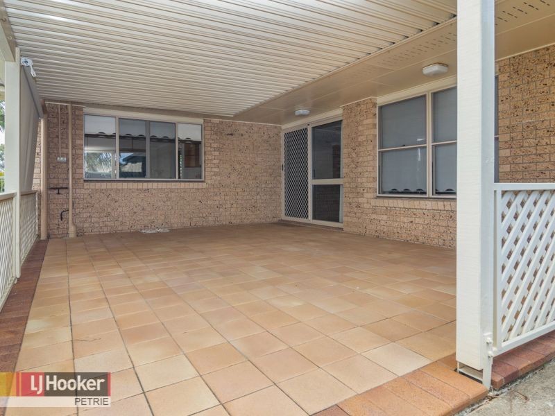 10 Vaucluse Crescent, Petrie QLD 4502