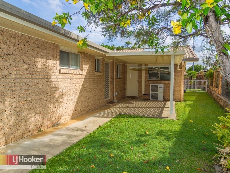 10 Vaucluse Crescent, Petrie QLD 4502
