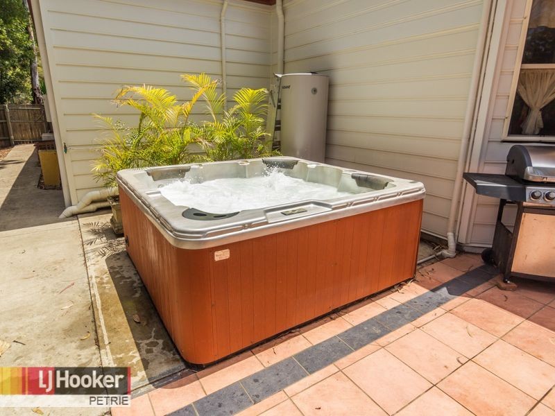 10 Statesman Court, Joyner QLD 4500