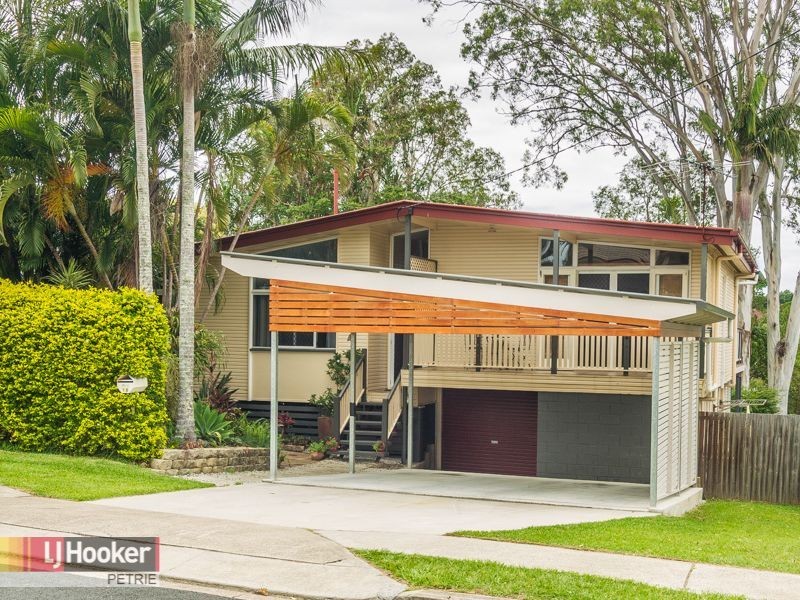 18 Woonara Drive, Petrie QLD 4502