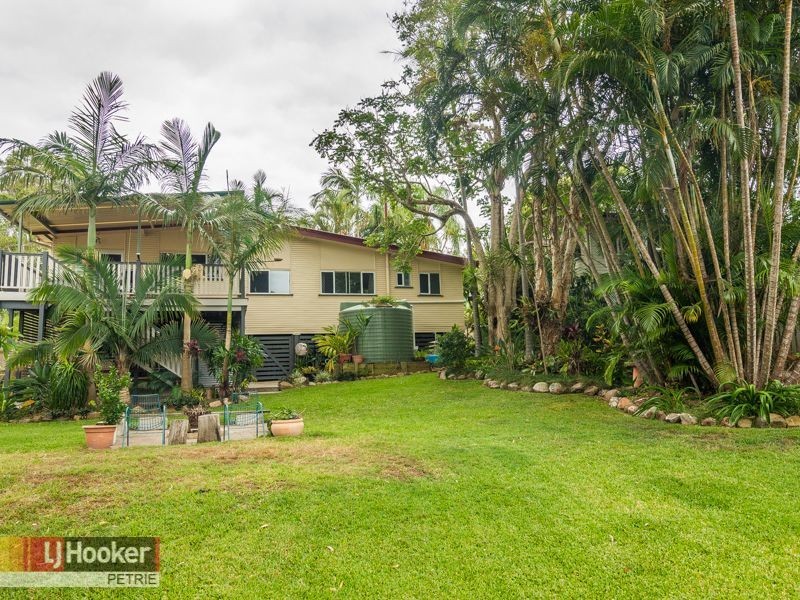 18 Woonara Drive, Petrie QLD 4502