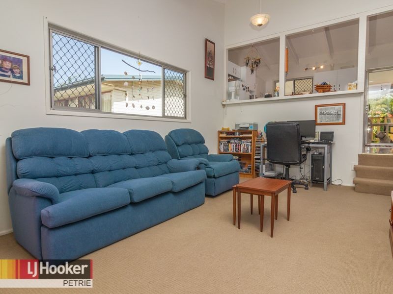 18 Joora Avenue, Petrie QLD 4502