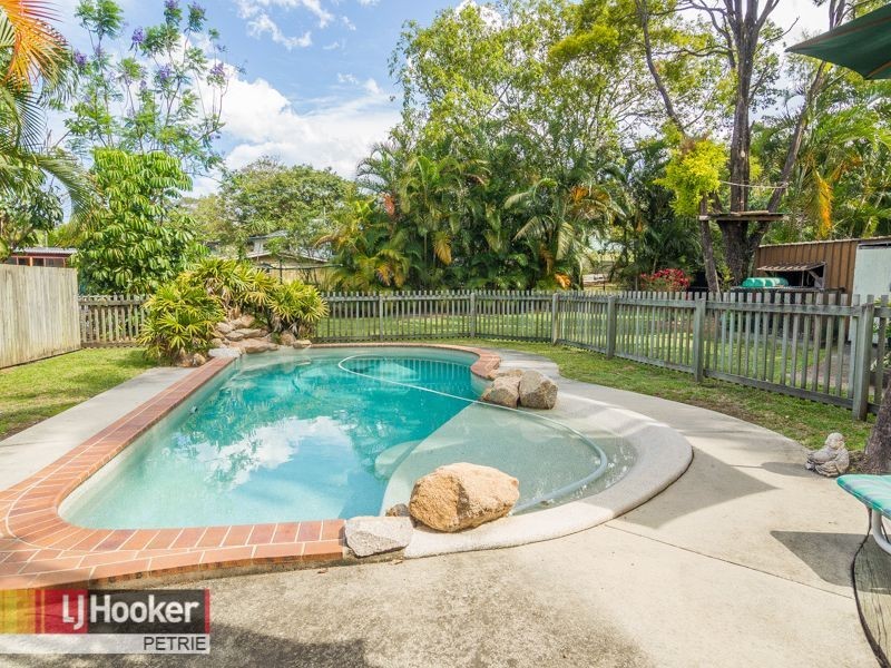 18 Joora Avenue, Petrie QLD 4502