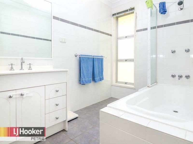 24 Binnowie Court, Bray Park QLD 4500