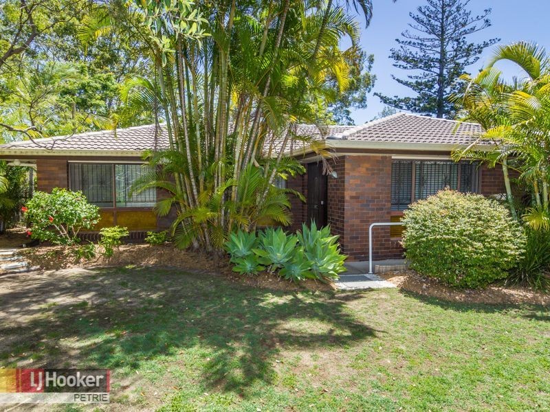 14 Bordeau Crescent, Petrie QLD 4502