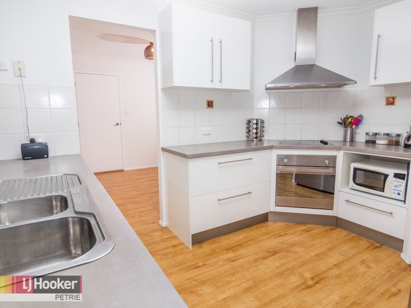 40 Goshawk Drive, Kallangur QLD 4503