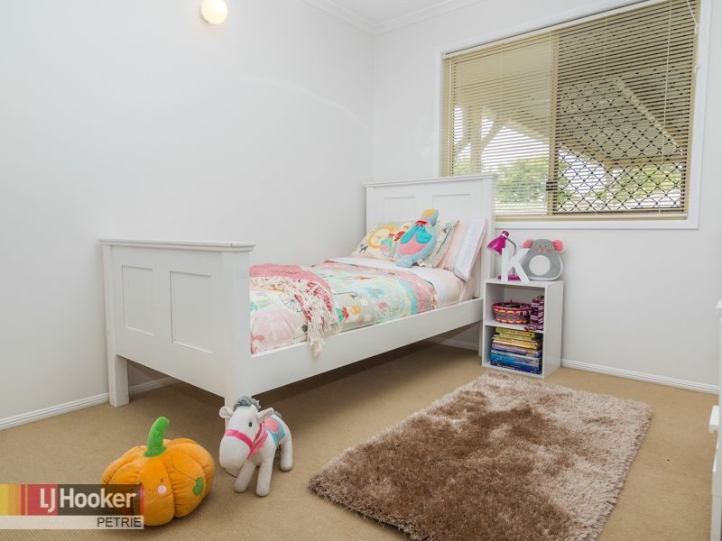40 Goshawk Drive, Kallangur QLD 4503