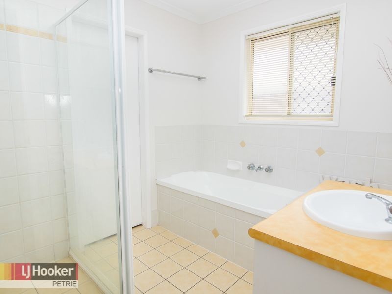 40 Goshawk Drive, Kallangur QLD 4503