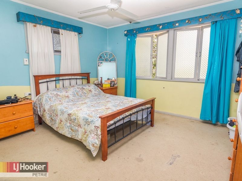 12 Frenchs Road, Petrie QLD 4502