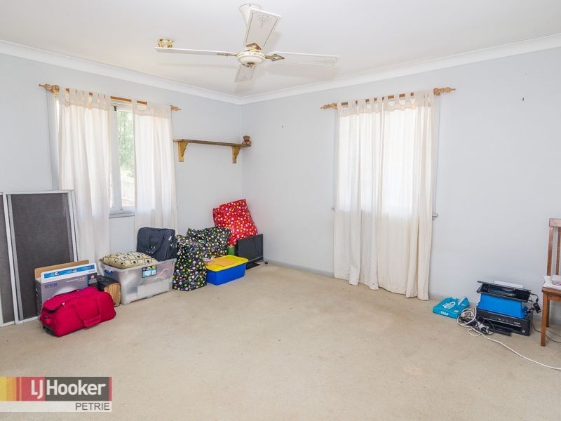 12 Frenchs Road, Petrie QLD 4502