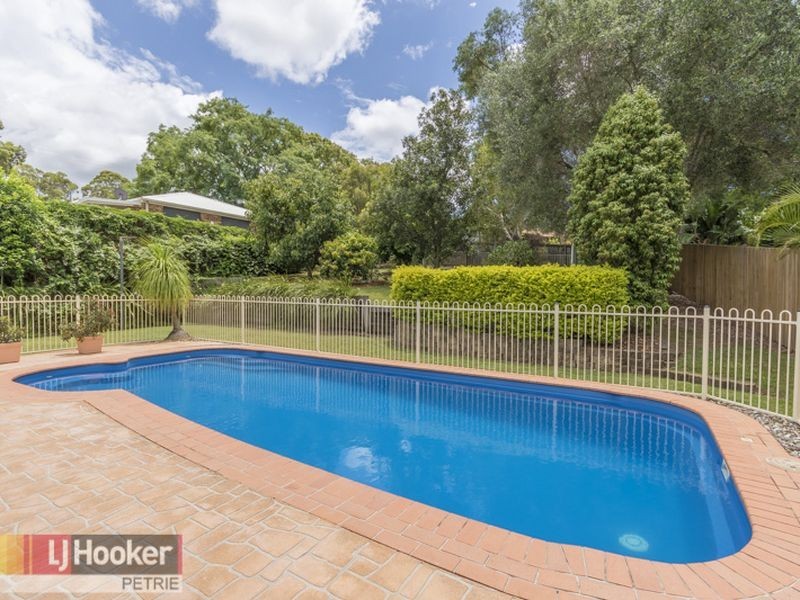 4 Champagne Street, Petrie QLD 4502