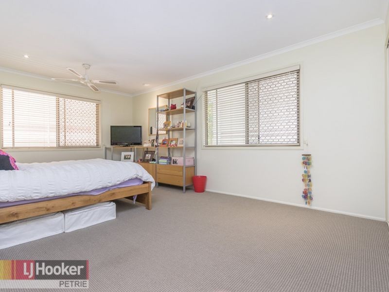 4 Champagne Street, Petrie QLD 4502