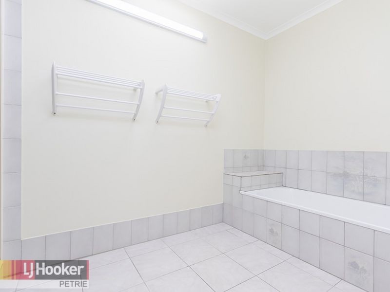 4 Champagne Street, Petrie QLD 4502