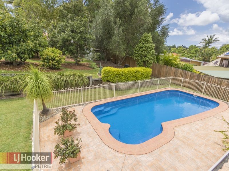 4 Champagne Street, Petrie QLD 4502