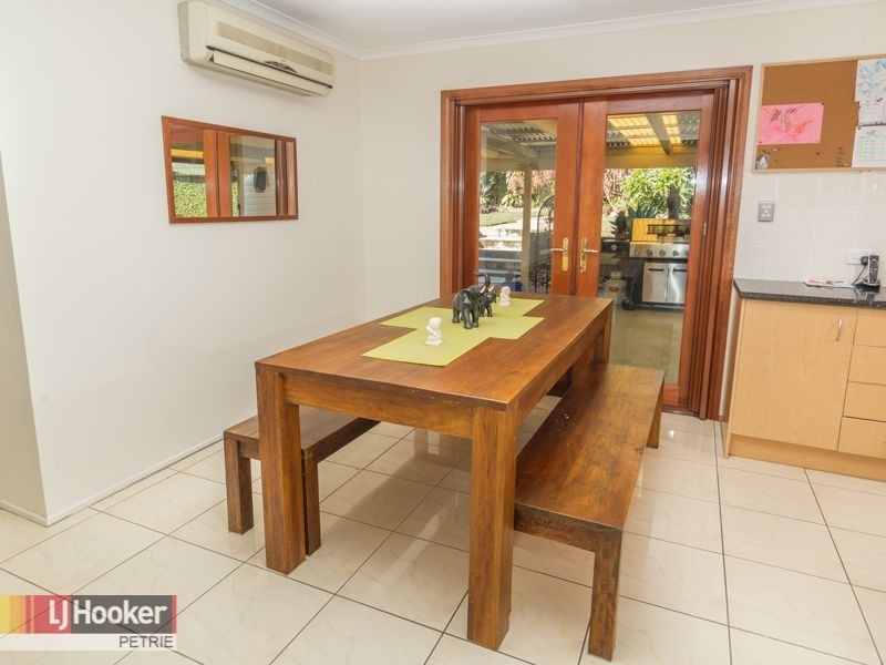 10 Oleron Terrace, Petrie QLD 4502