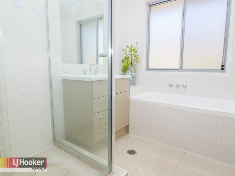 14 Castlewellan Circuit, Warner QLD 4500