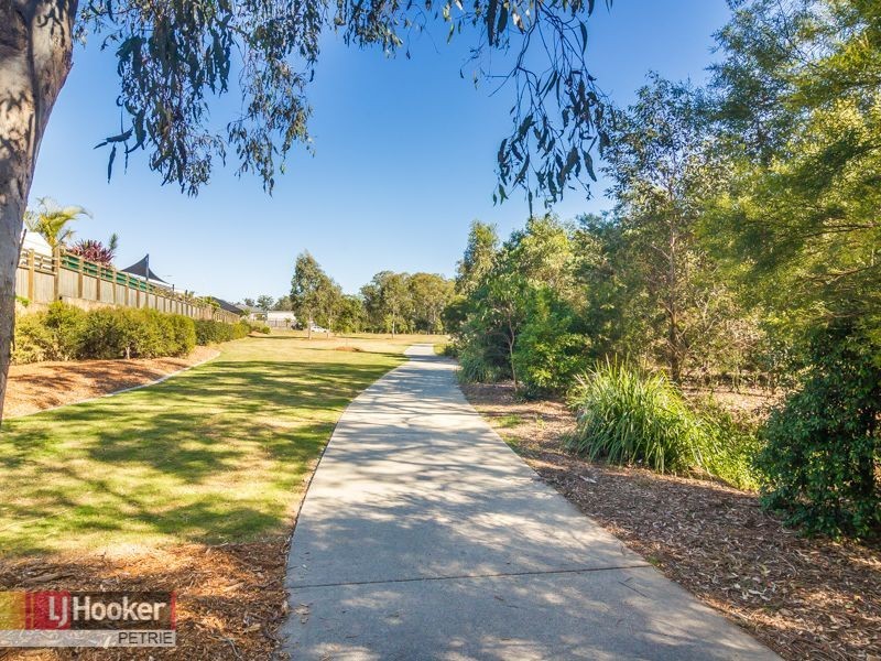 14 Castlewellan Circuit, Warner QLD 4500