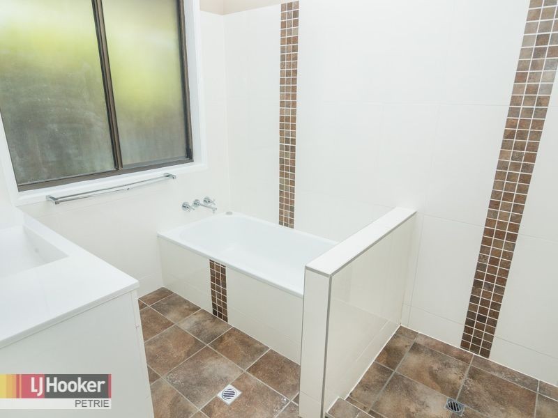 3 Voltaire Crescent, Petrie QLD 4502