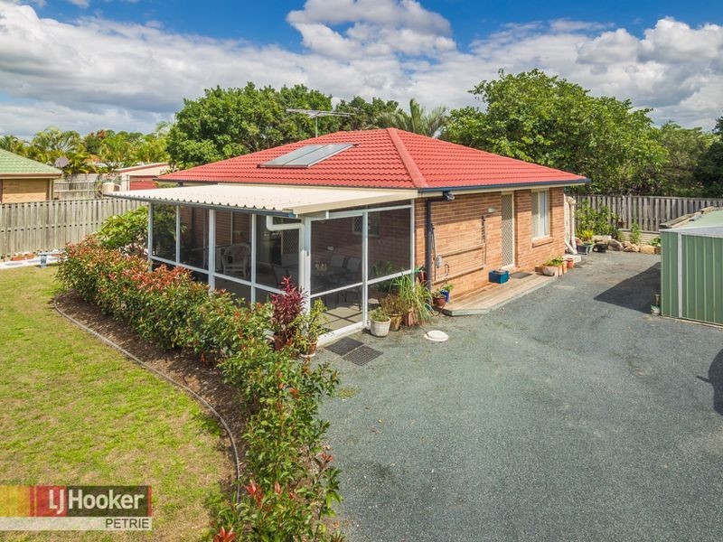 18 Inverpine Court, Petrie QLD 4502