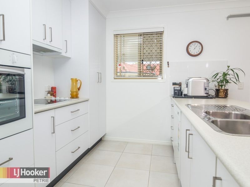 18 Inverpine Court, Petrie QLD 4502